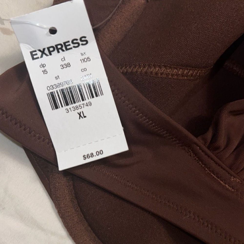 ✨Express Underwire Bikini Top✨ - Picture 8 of 8